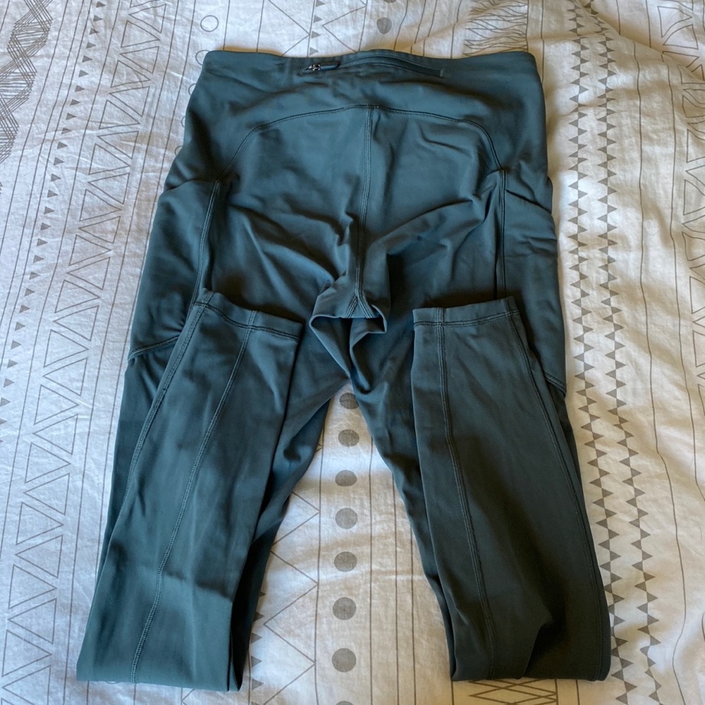 Blue lululemon leggings